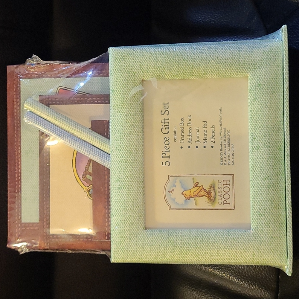 Winnie the Pooh stationery set